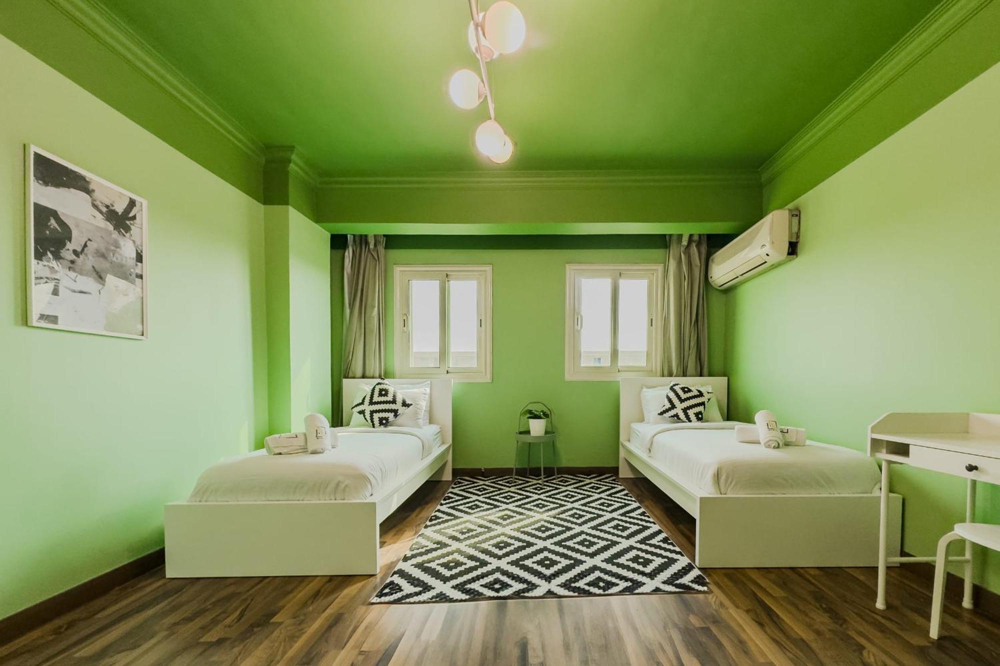 Distinct & Decent 2 Bdr Apt Steps From Nightlife And Airport Cairo Exterior foto